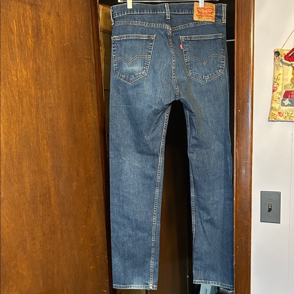 Levi's Classic Straight Blue Jeans - Picture 3 of 7